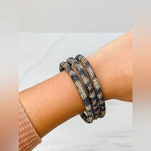NEW Pave Rhinestone Bangle Set
